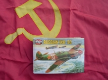 images/productimages/small/Yak-9D Airfix 1;72 voor.jpg